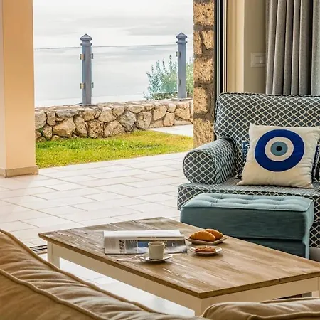 Villa Regina, With Superb Views *