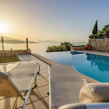 Villa Leonardo, With Superb Views *