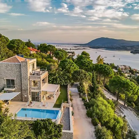 Villa Leonardo, With Superb Views Lygia (Lefkada)