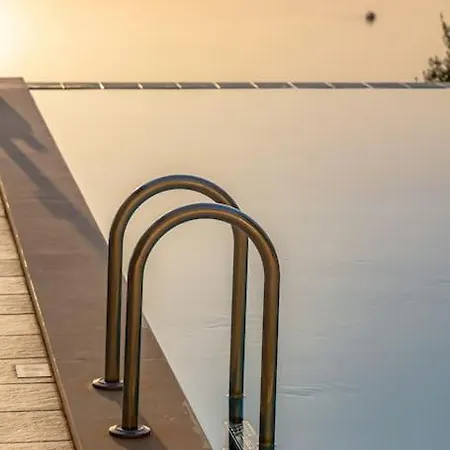 Regina, With Superb Views * Ligia