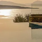 Regina, With Superb Views Villa Ligia