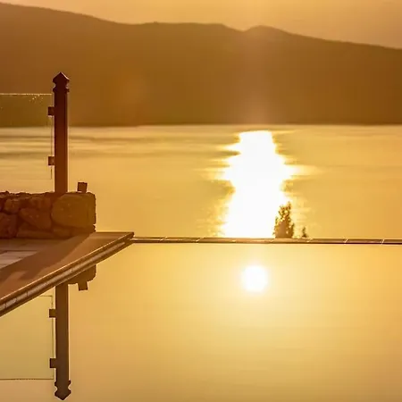 Regina, With Superb Views Villa *