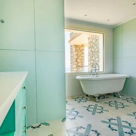 Regina, With Superb Views Villa Lygia (Lefkada)